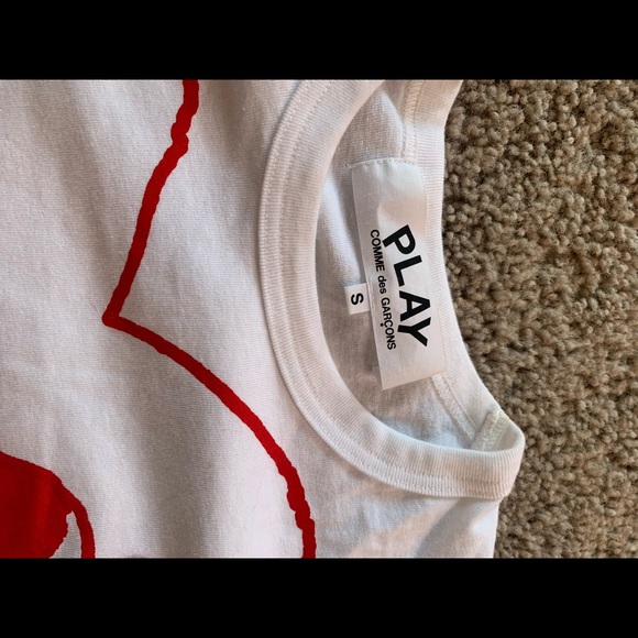 Top - Picture 2 of 2